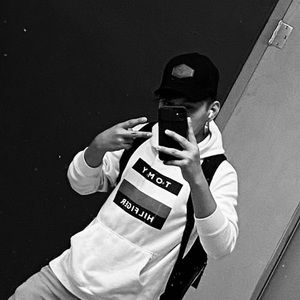 Meet your Posher, Josue